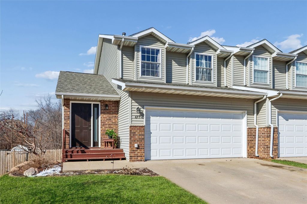 677 Rachael St, North Liberty, IA 52317