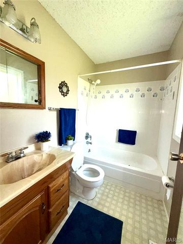 2771 Cliffwood Trail, Unincorporated, MO 63129