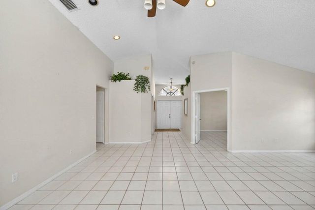 10870 Old Bridgeport Lane, Boca Raton, FL 33498