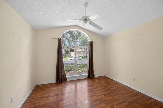 10870 Old Bridgeport Lane, Boca Raton, FL 33498