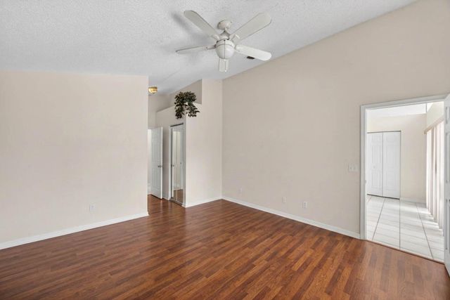 10870 Old Bridgeport Lane, Boca Raton, FL 33498