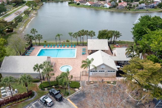 10870 Old Bridgeport Lane, Boca Raton, FL 33498