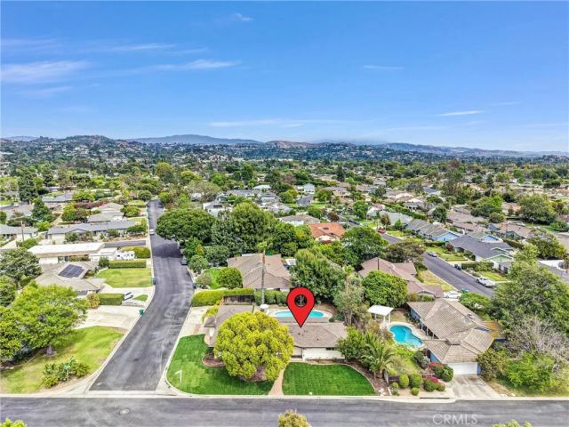 13382 Mount Hood, Santa Ana, CA 92705