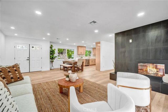 13382 Mount Hood, Santa Ana, CA 92705