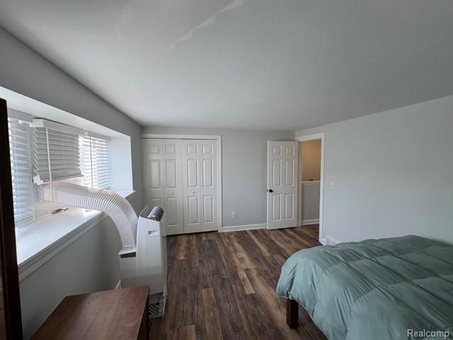 20250 Great Oaks Circle, Clinton Township, MI 48036