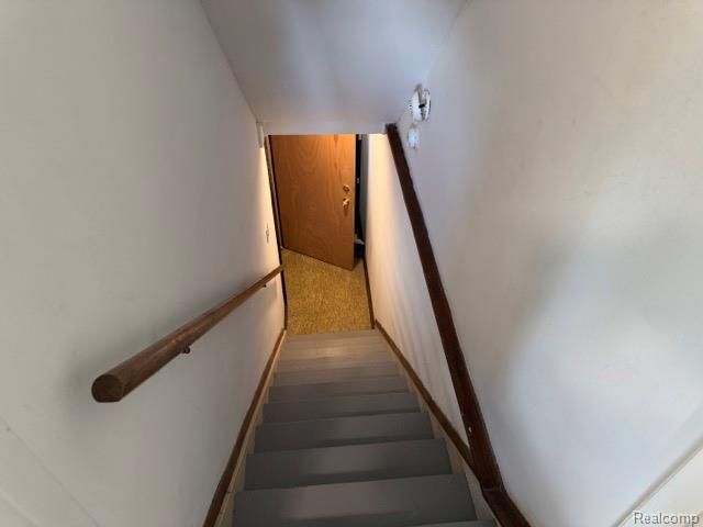 20250 Great Oaks Circle, Clinton Township, MI 48036