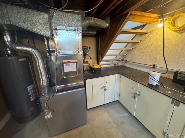 20250 Great Oaks Circle, Clinton Township, MI 48036