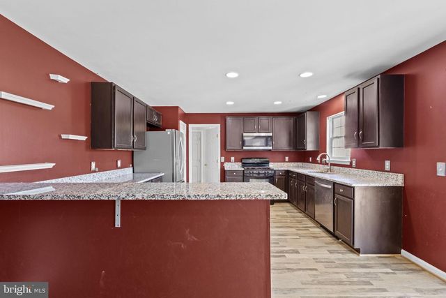9 HALCOMB LN, Stafford, VA 22556
