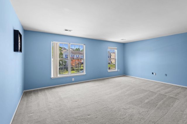 9 HALCOMB LN, Stafford, VA 22556