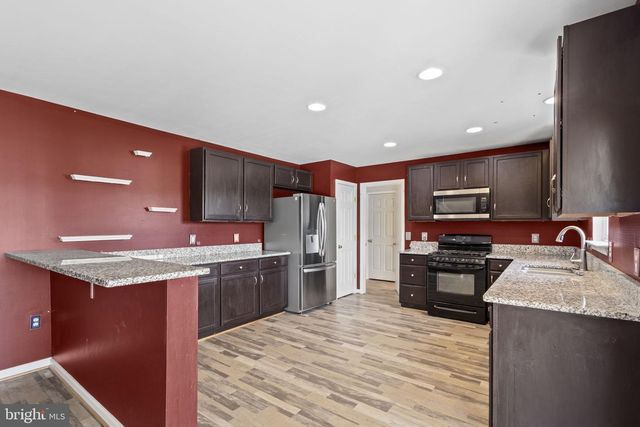 9 HALCOMB LN, Stafford, VA 22556