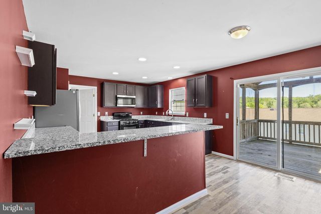 9 HALCOMB LN, Stafford, VA 22556