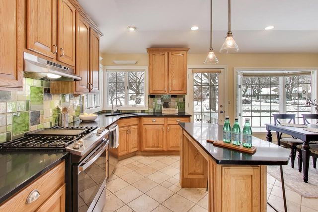 332 Maxwell STREET, Lake Geneva, WI 53147