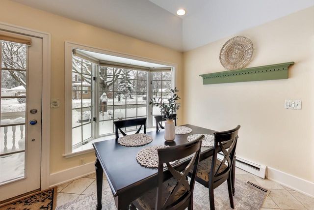 332 Maxwell STREET, Lake Geneva, WI 53147