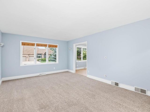 13808 Frontier Lane, Burnsville, MN 55337