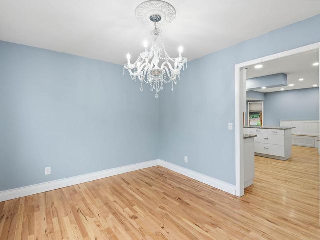 13808 Frontier Lane, Burnsville, MN 55337