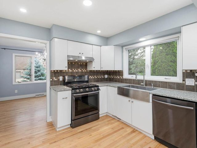 13808 Frontier Lane, Burnsville, MN 55337