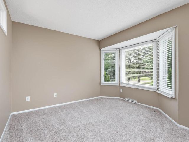 13808 Frontier Lane, Burnsville, MN 55337