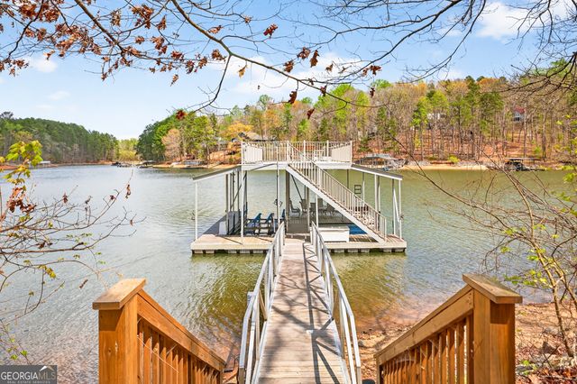 3675 Hidden Pond Drive, Gainesville, GA 30506