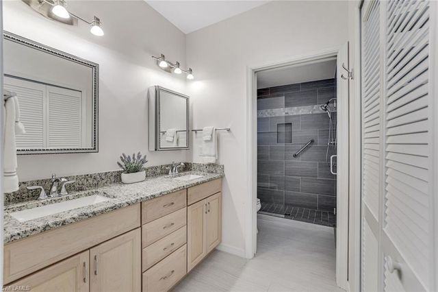 7092 Barrington CIR 102, Naples, FL 34108