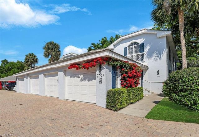 7092 Barrington CIR 102, Naples, FL 34108