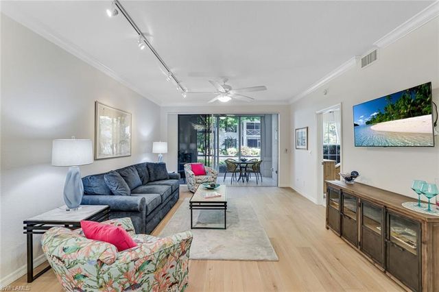 7092 Barrington CIR 102, Naples, FL 34108