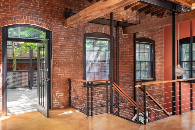 1 Tannery Brook Row 1F, Somerville, MA 02144