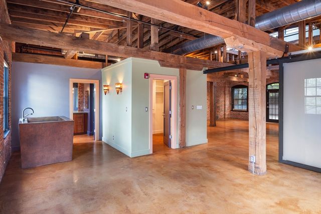 1 Tannery Brook Row 1F, Somerville, MA 02144