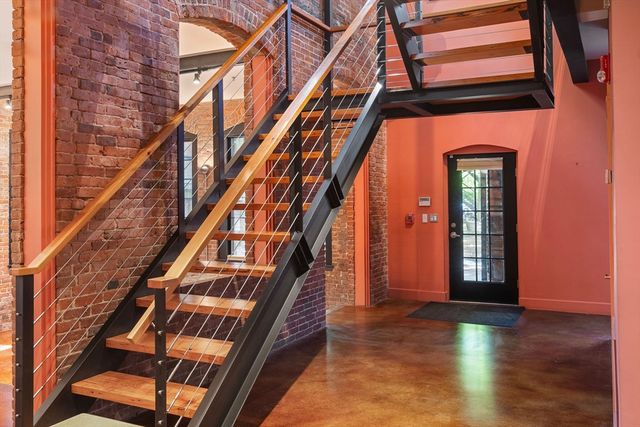 1 Tannery Brook Row 1F, Somerville, MA 02144