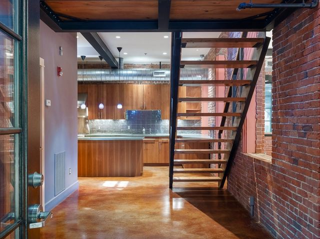 1 Tannery Brook Row 1F, Somerville, MA 02144
