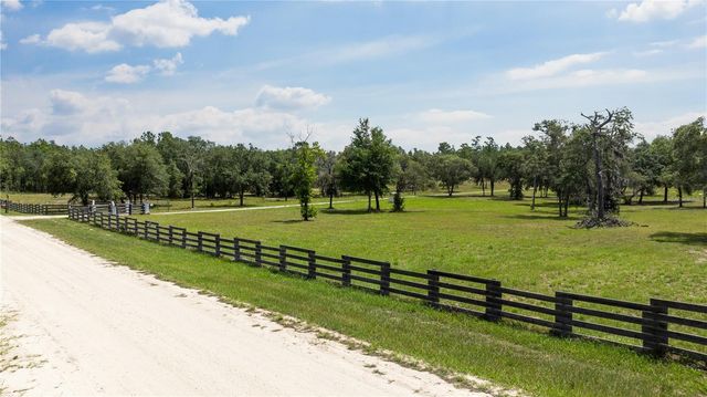 1251 SE 143RD COURT, Williston, FL 32696