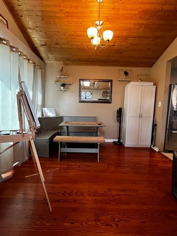 13141 S Muskegon Avenue, Chicago, IL 60633