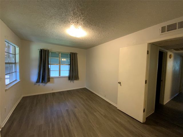 4829-4931 Houghton Avenue, Fort Worth, TX 76107