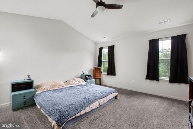 2422 DRAKE LN, Fredericksburg, VA 22408