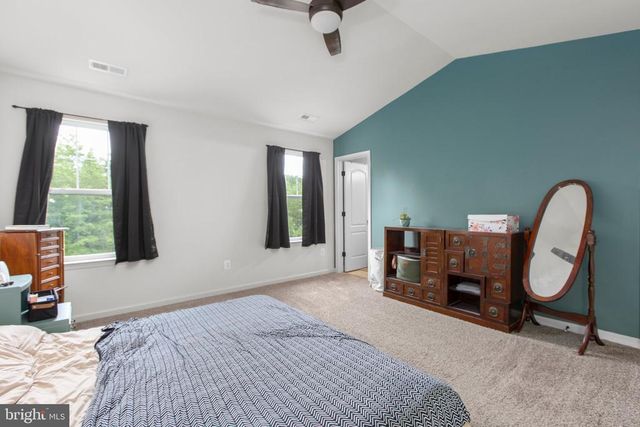 2422 DRAKE LN, Fredericksburg, VA 22408
