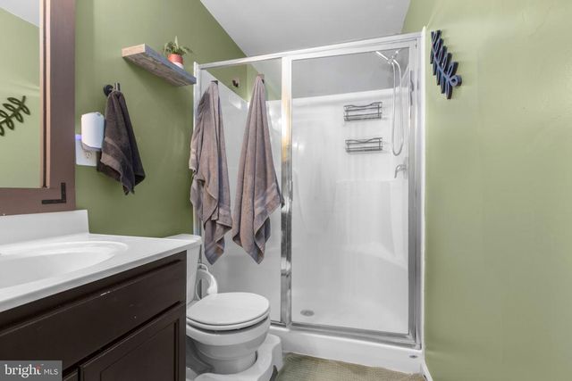 2422 DRAKE LN, Fredericksburg, VA 22408
