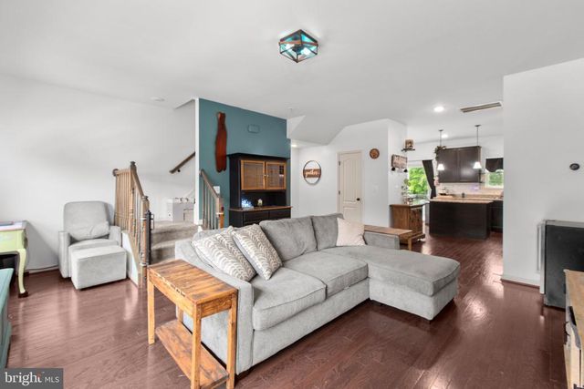 2422 DRAKE LN, Fredericksburg, VA 22408