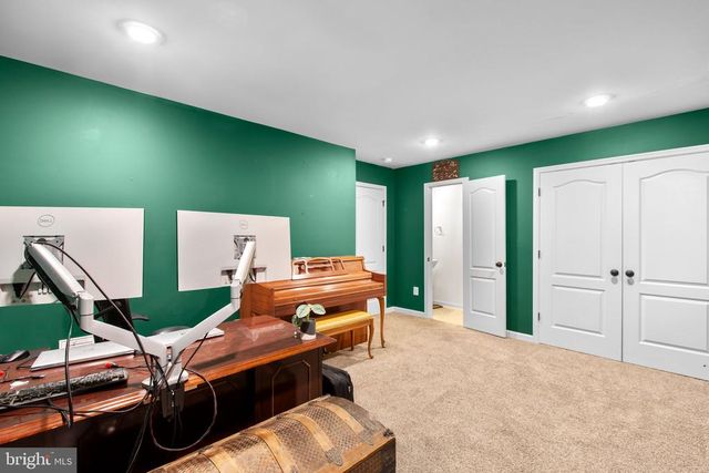 2422 DRAKE LN, Fredericksburg, VA 22408
