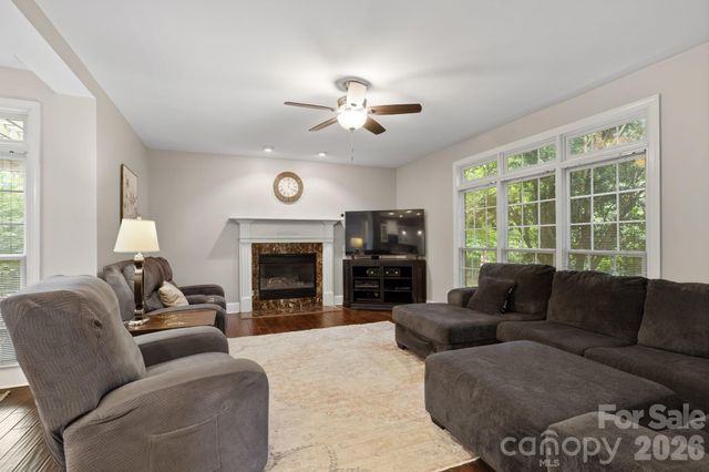 837 Shetland Place NW, Concord, NC 28027