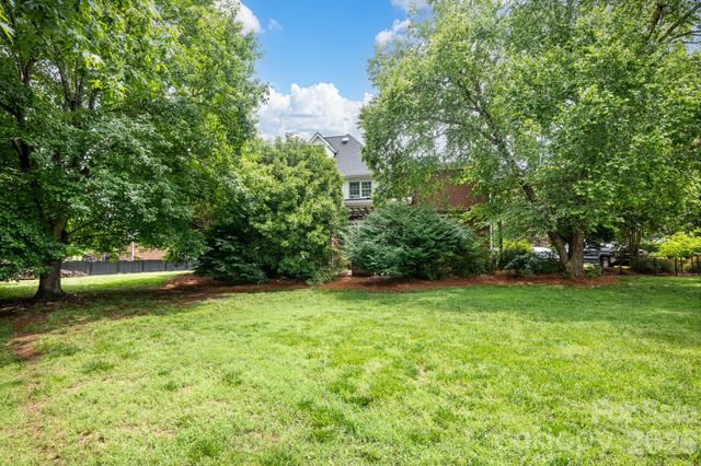 837 Shetland Place NW, Concord, NC 28027