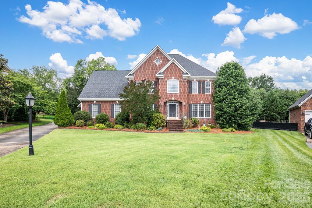 837 Shetland Place NW, Concord, NC 28027
