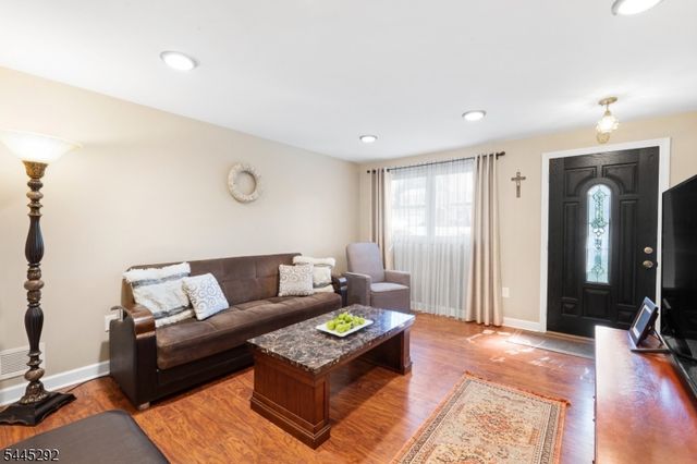 1280 Oxford Rd, Bridgewater Twp., NJ 08807
