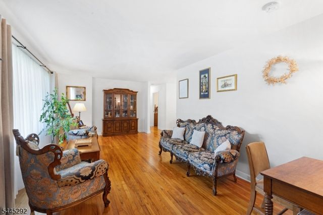 1280 Oxford Rd, Bridgewater Twp., NJ 08807