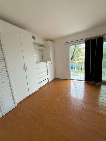 2225 NE 123rd St 104, North Miami, FL 33181