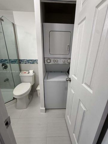 2225 NE 123rd St 104, North Miami, FL 33181