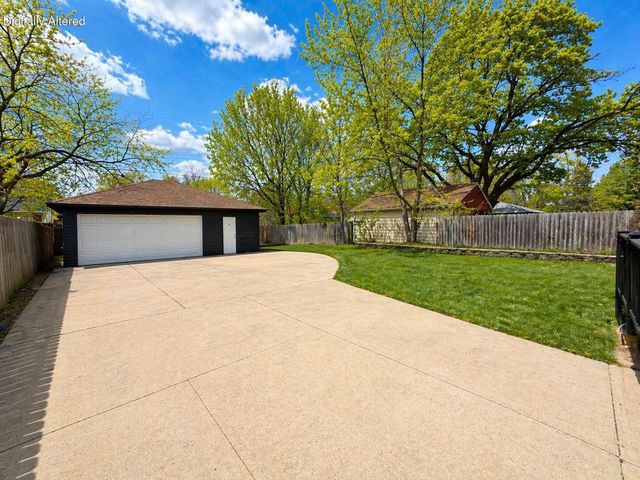5819 N 81st STREET, Milwaukee, WI 53218