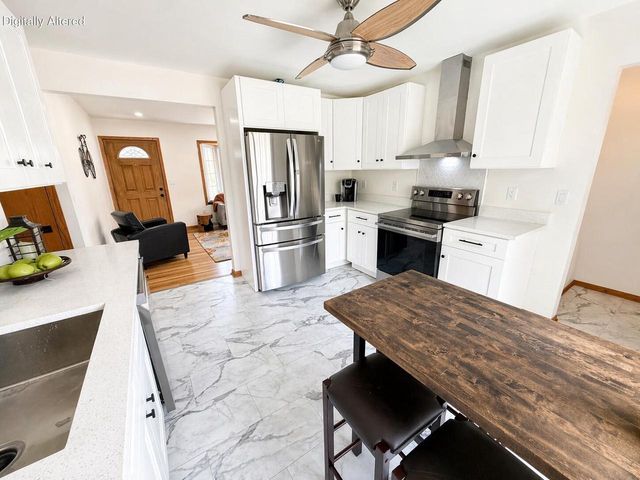 5819 N 81st STREET, Milwaukee, WI 53218