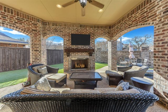 8013 Camino Drive, North Richland Hills, TX 76182