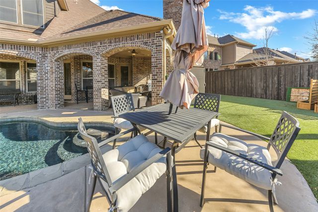 8013 Camino Drive, North Richland Hills, TX 76182