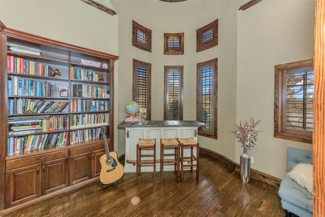 8013 Camino Drive, North Richland Hills, TX 76182