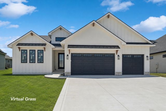 17312 Northview Drive, Urbandale, IA 50323